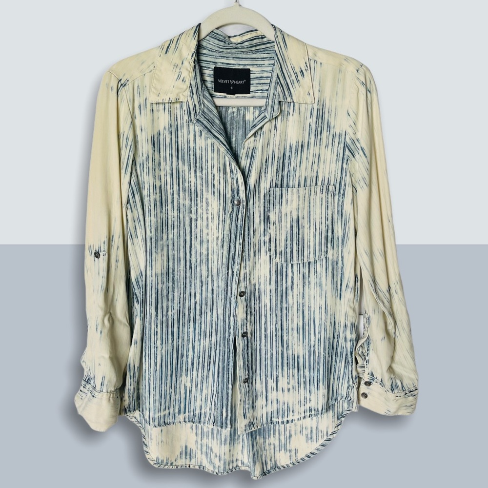 VELVET HEART Acid Bleach Chambray Button Up